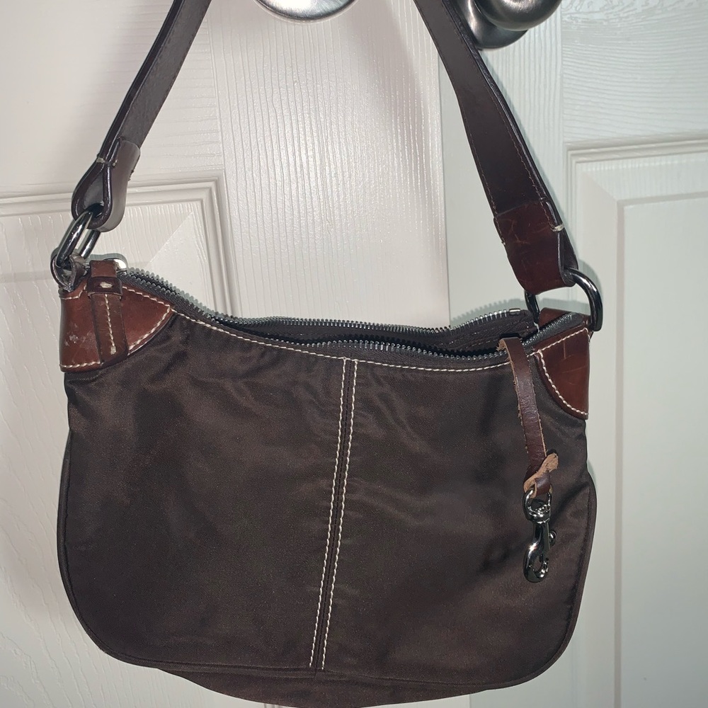 Dooney and bourke small purse